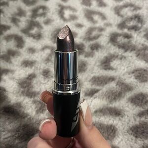 MAC Cosmetics limited edition Star Trek frost lipstick shade “Kling it On”